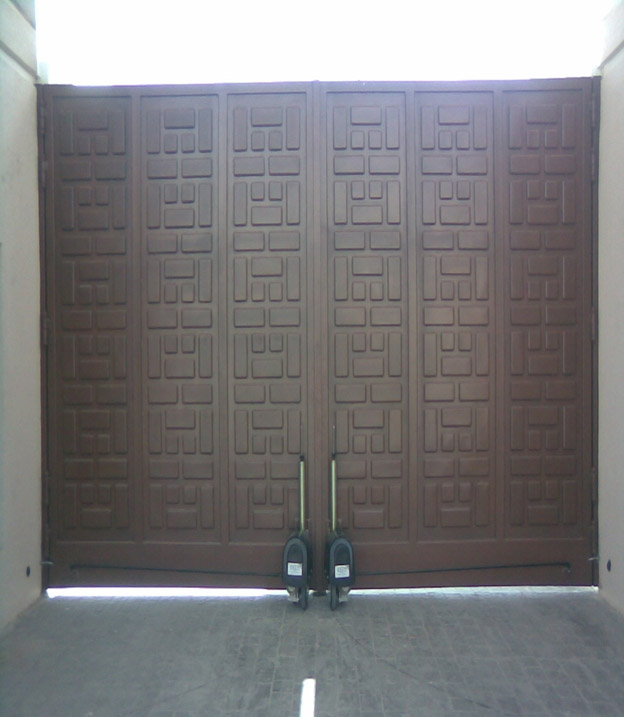 image 1 0f 15